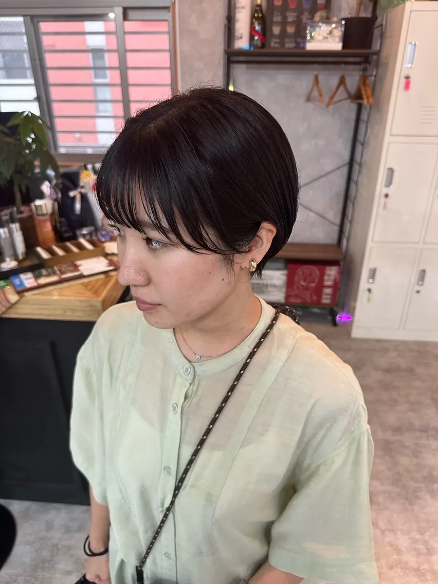 ショート 切りっぱなしボブ ショートボブ ハンサムショート 丸みショート ボブ モテ髪/ボブ/ショー ト/アダチフウトのヘアスタイル