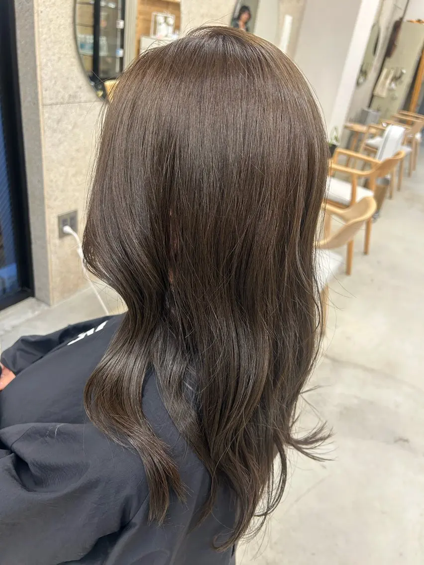 ロング カラー ヘアカラー トリートメント SiLO Yukinaのヘアスタイル