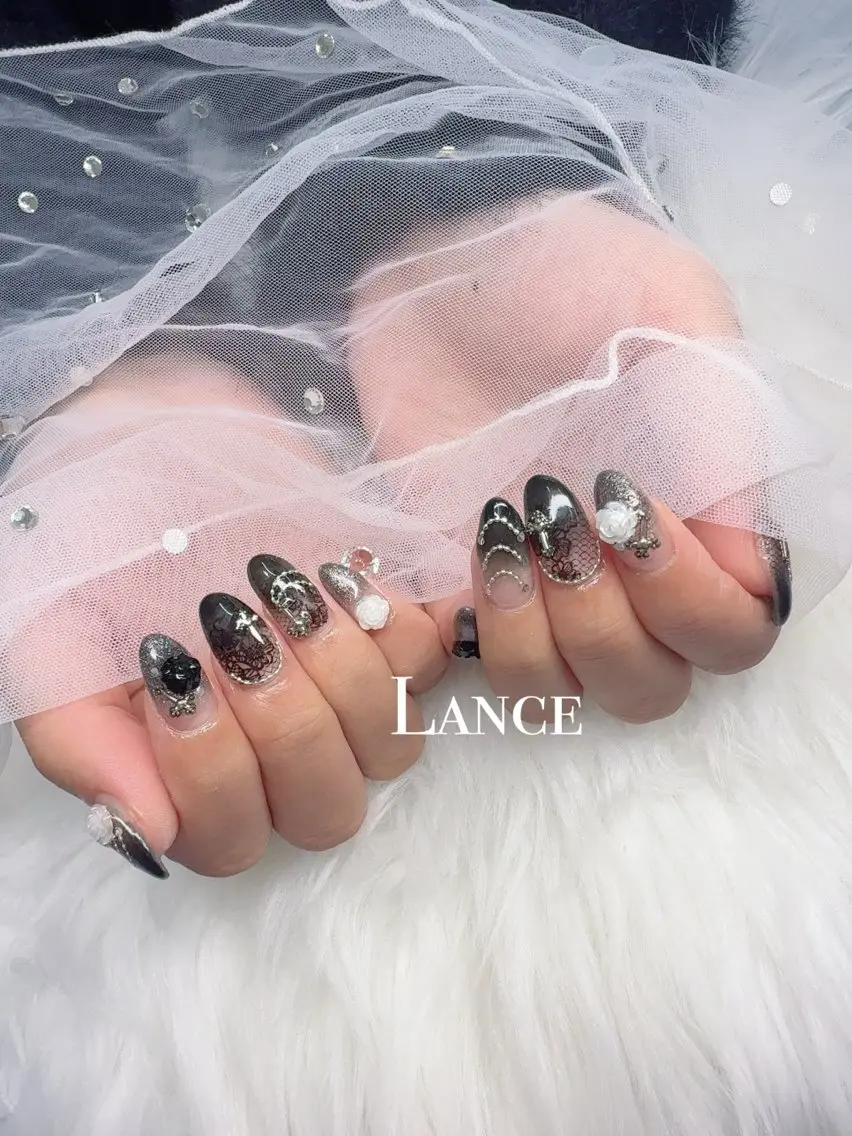 ネイル キラキラネイル 韓国ネイル ワンカラーネイル ワンホンネイル ハンドネイル Lance nailのネイルデザイン