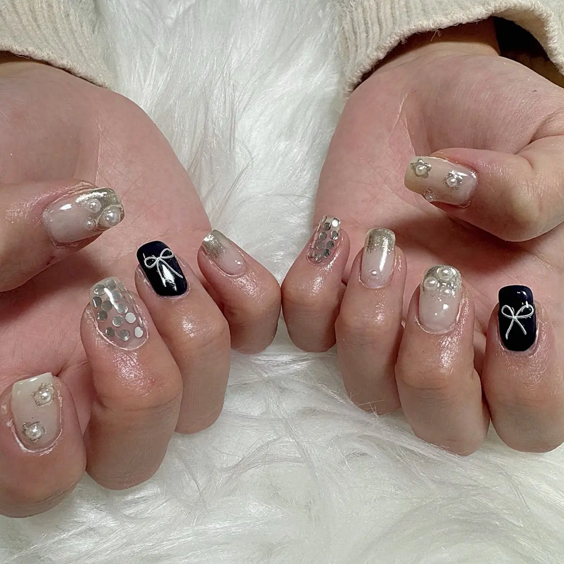 ネイル ハンドネイル シュシュ 🎀 girly nailのネイルデザイン