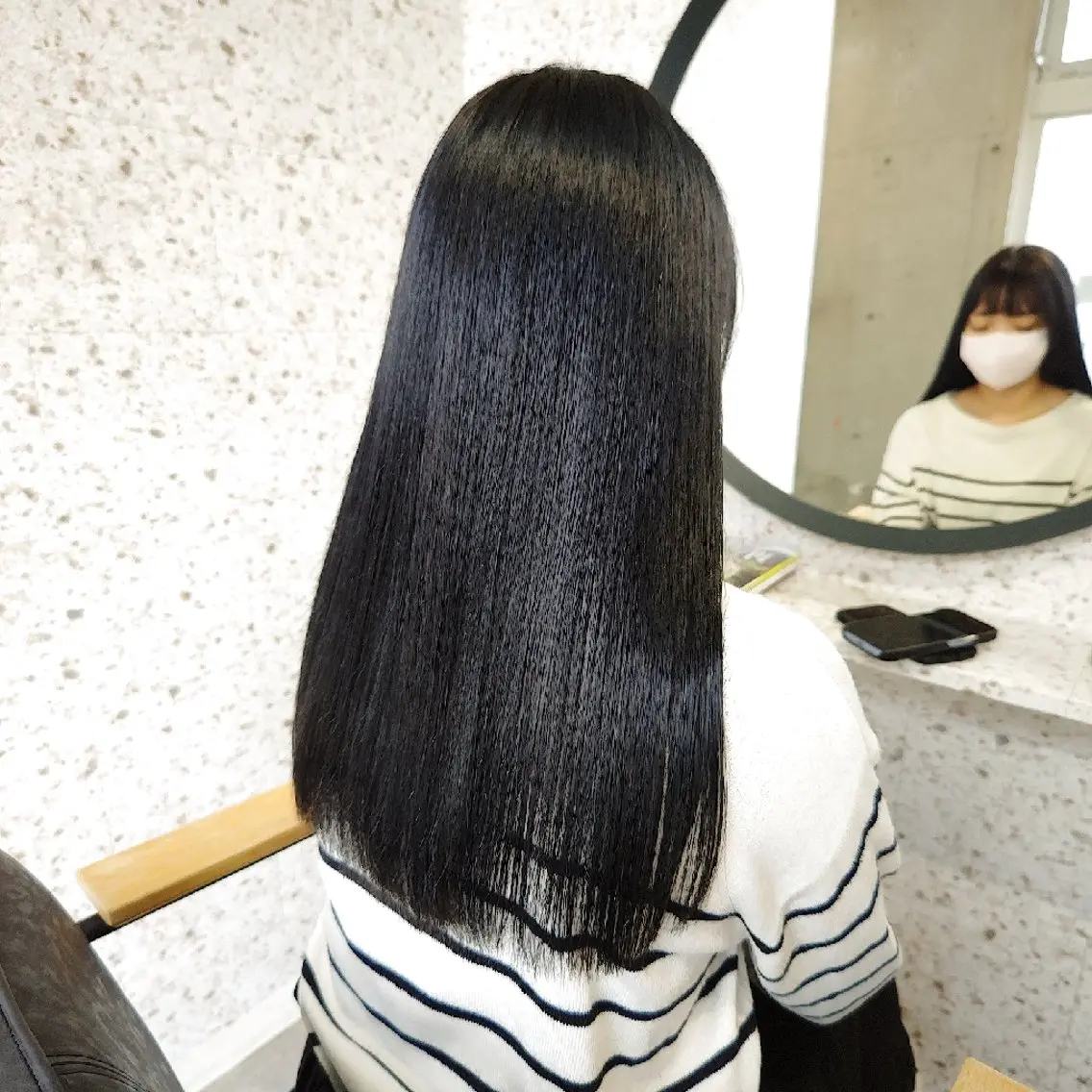 ロング カラー 黒髪 ブルーカラー ブルーブラック トリートメント カット トリートメント 髪質改善.縮毛矯正 ×韓国ヘアyukiのヘアスタイル