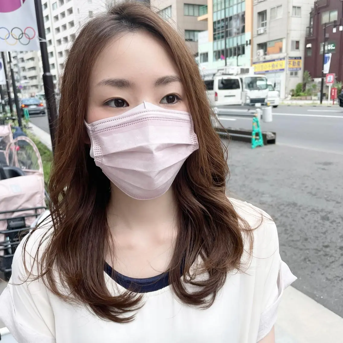 ミディアム カラー ブリーチ ケアブリーチ ダブルカラー イヤリングカラー ハイライトカラー 宮澤  タケル ミディアムヘアのヘアスタイル