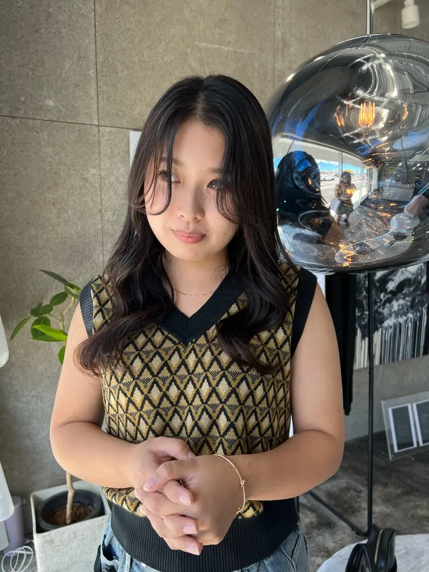 ロング カラー eim AYUKAのヘアスタイル