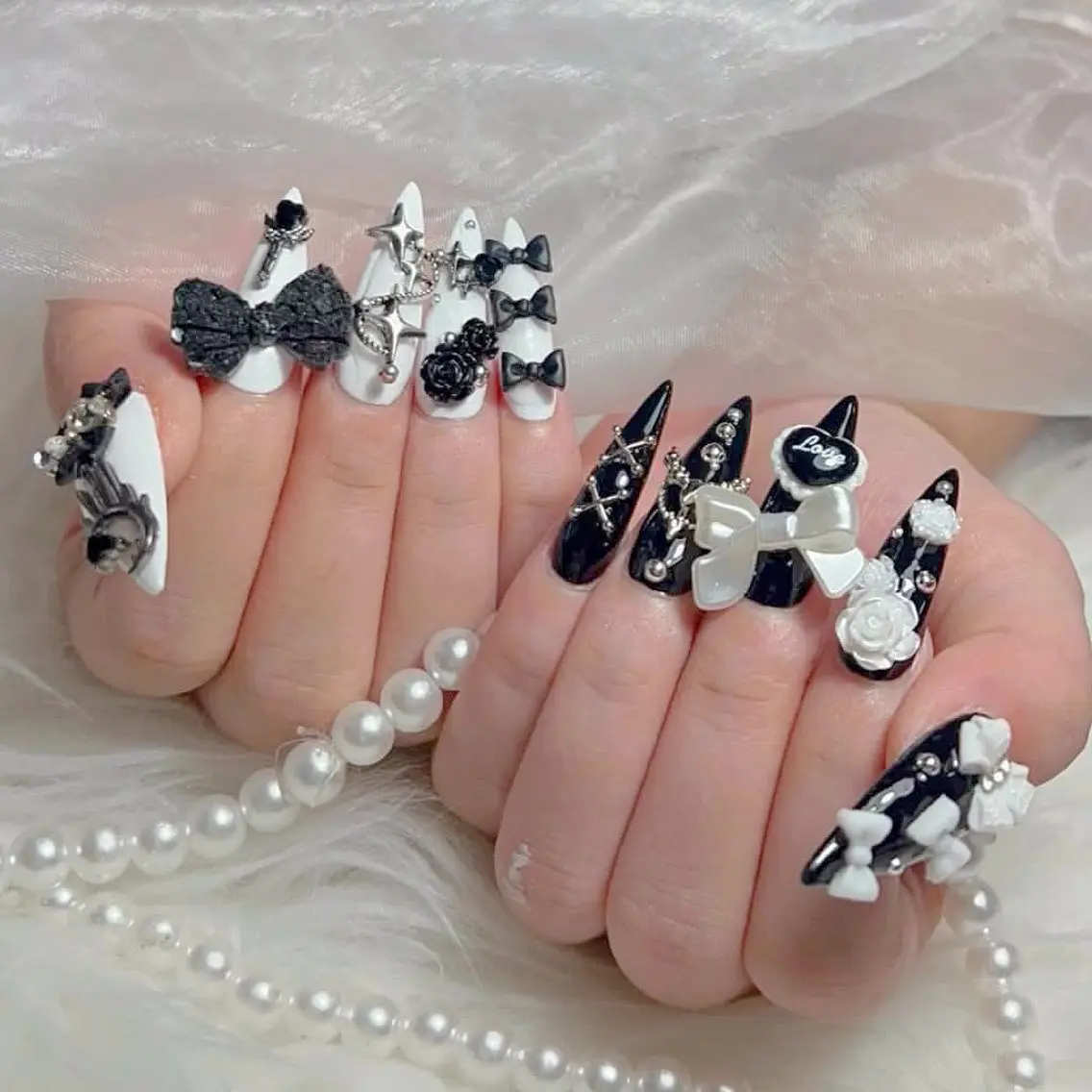 ネイル オーロラネイル クリアネイル 成人式 フラッシュネイル ジェルネイル ハンドネイル Amee Nail Salonのネイルデザイン