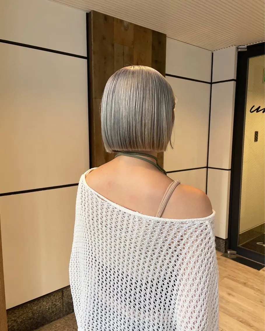 ミディアム カラー ハイトーンカラー ボブ カット 渋谷 留菜のヘアスタイル