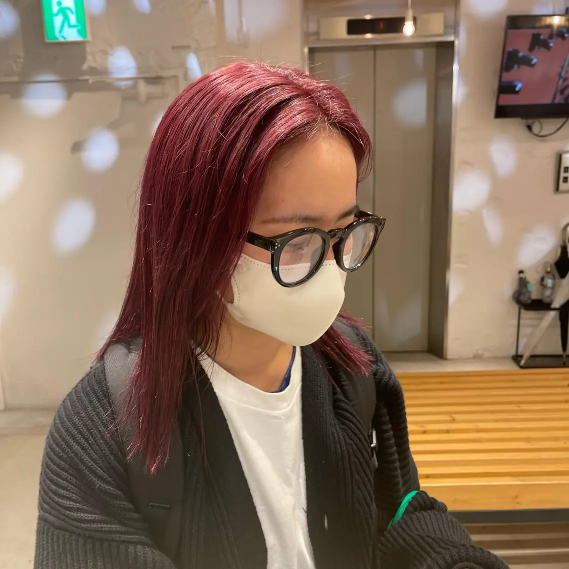 セミロング カラー レッドカラー nameless miichiのヘアスタイル