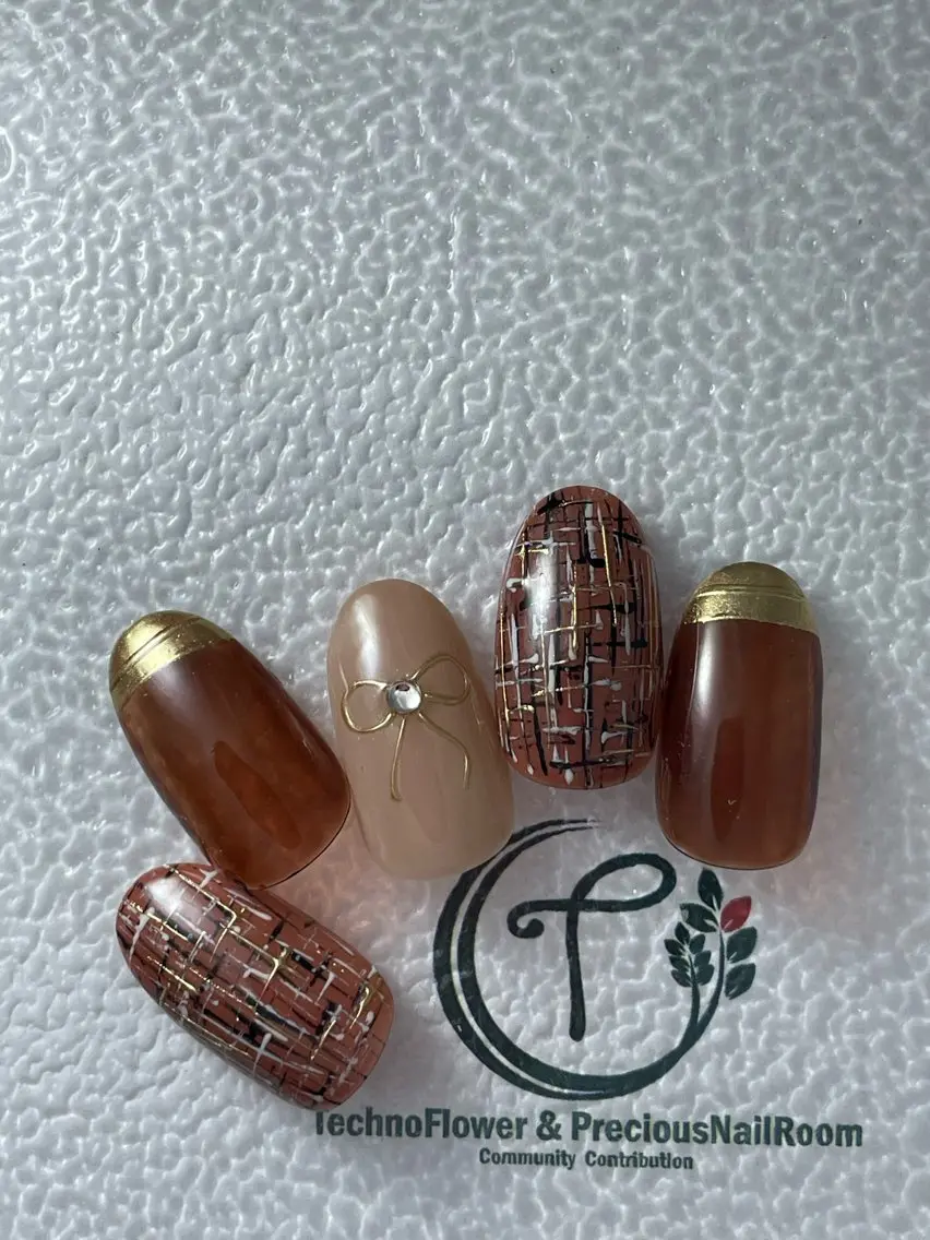 ネイル フラワーネイル precious nail roomのネイルデザイン