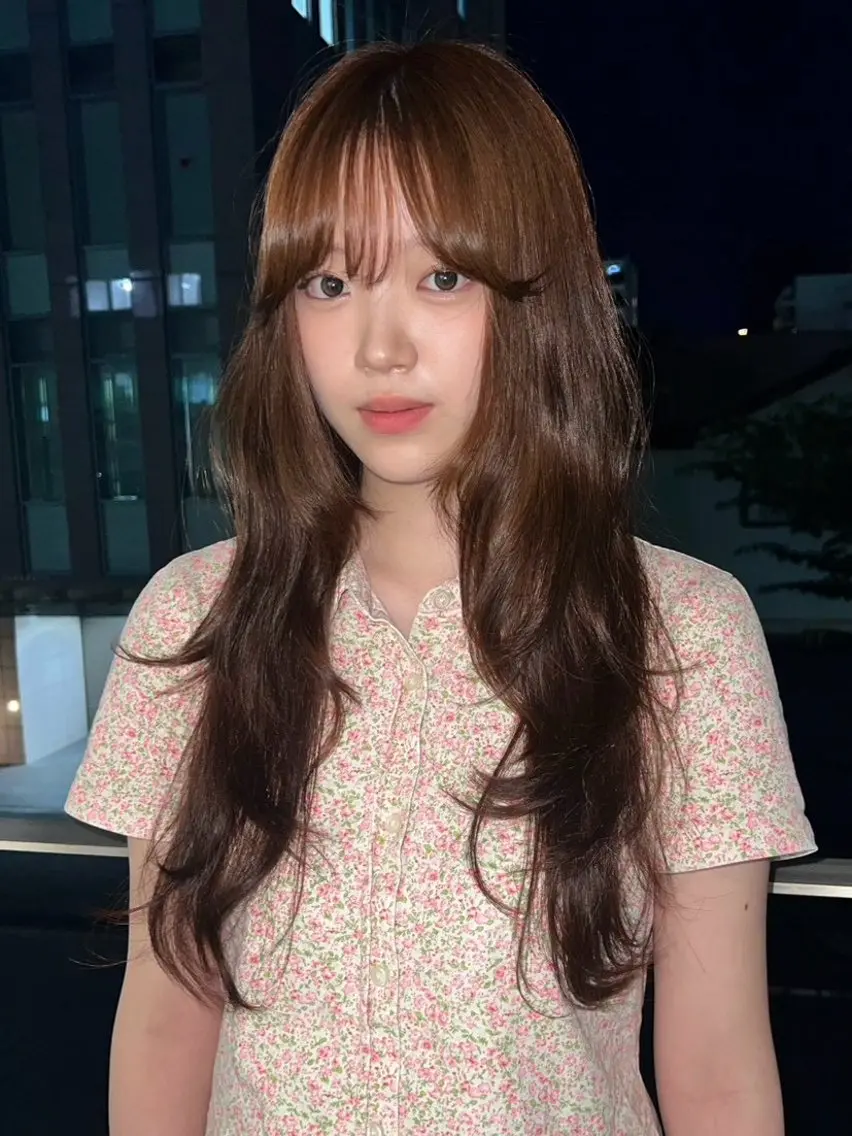 ロング カラー ヘアアレンジ レイヤーカット カット ヘアカラー トリートメント ブリーチなしベージュ ／レイヤーモカのヘアスタイル