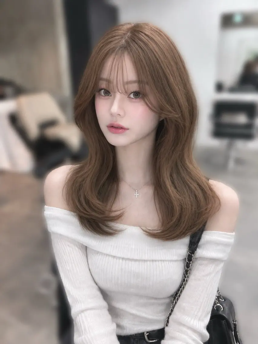 ミディアム 井口 怜奈のヘアスタイル