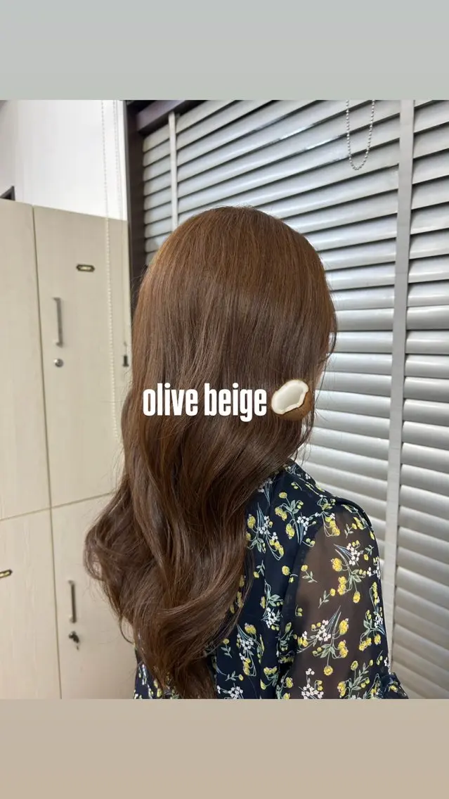 カラー ベージュカラー ブリーチ ダブルカラー ブリーチなしカラー オリーブベージュ ヘアカラー ito maoのヘアスタイル