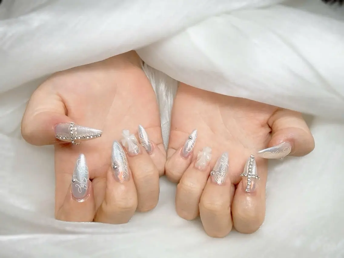 ネイル ブルー フットネイル フレンチネイル 韓国ネイル マグネットネイル ハンドネイル ハンドケア Hara Nail 【持ち込みOK】のネイルデザイン