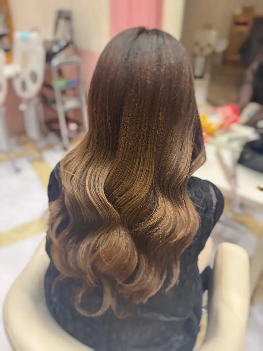ロング ヘアアレンジ 向井 芽衣美のヘアスタイル