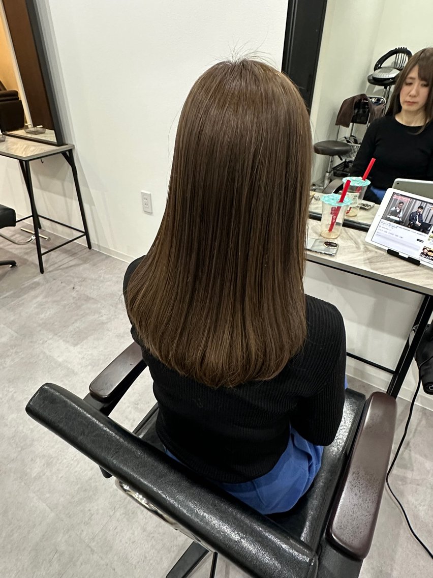 セミロング カラー ヘアカラー トリートメント 🌈髪質改善🌈 過去の1艶サラ体験✨のヘアスタイル
