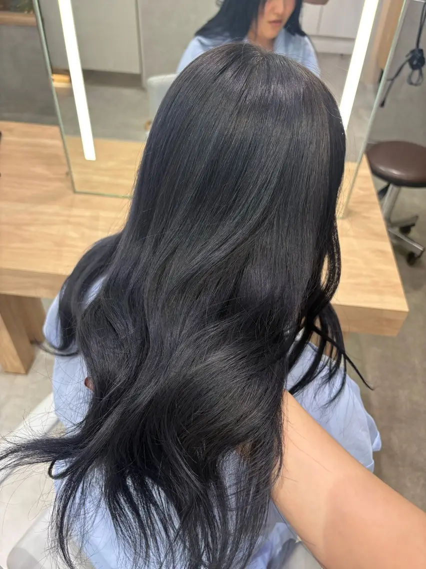 セミロング カラー 透明感カラー ヘアカラー ゆいな/明るめカラー /艶カラー/髪質改善のヘアスタイル