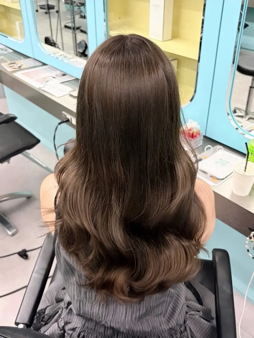 ロング 切りっぱなしボブ ボブ 顔まわりレイヤー 顔周りカット 髪質改善 kyon🎀 透明感カラー/西梅田のヘアスタイル