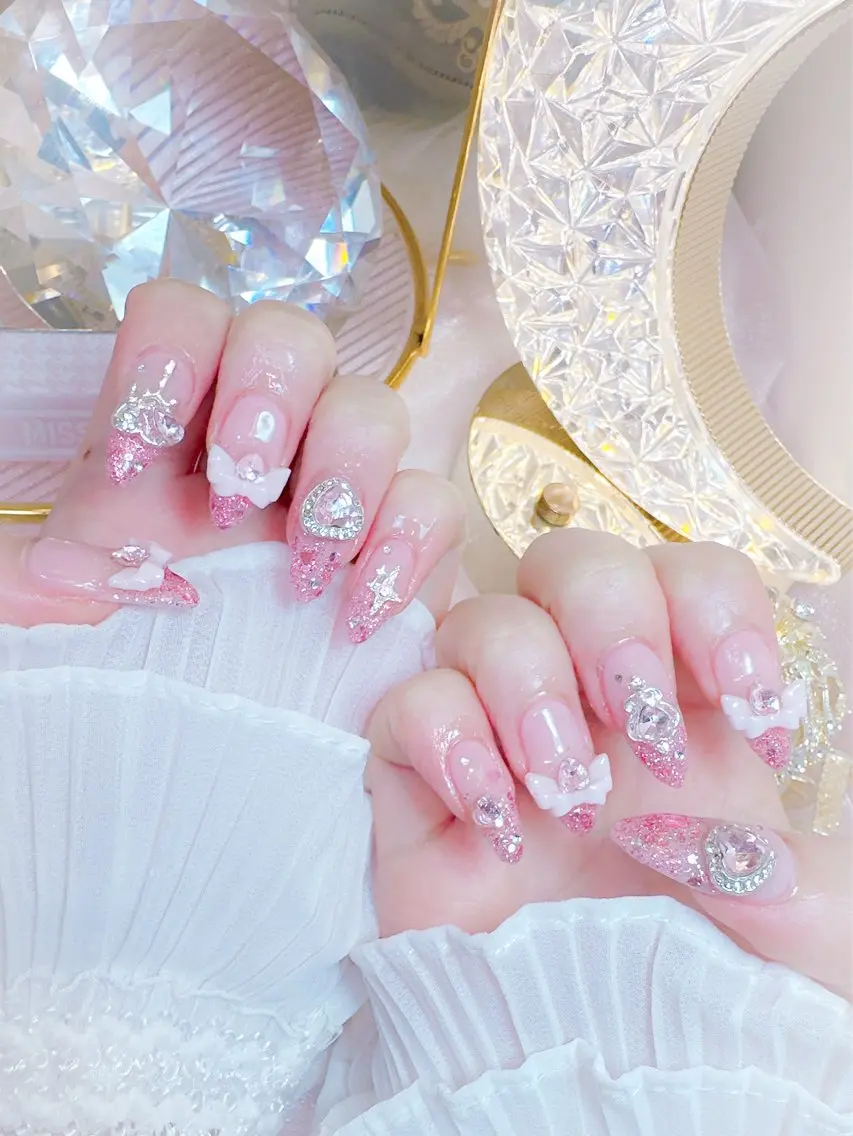 ネイル グラデーション キラキラネイル ラメ(グリッター) ラメグラデーション ピンク ワンホン、かわいい系 🎀ななみのネイルデザイン