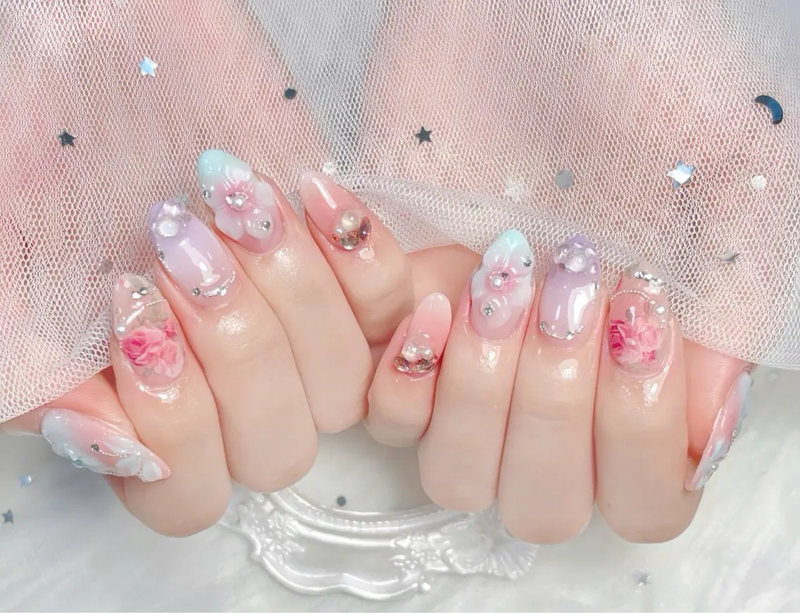 ネイル チークネイル 長さ出し フレンチネイル ジェルネイル グラデーション ハンドネイル THANHTHANH NAILのネイルデザイン