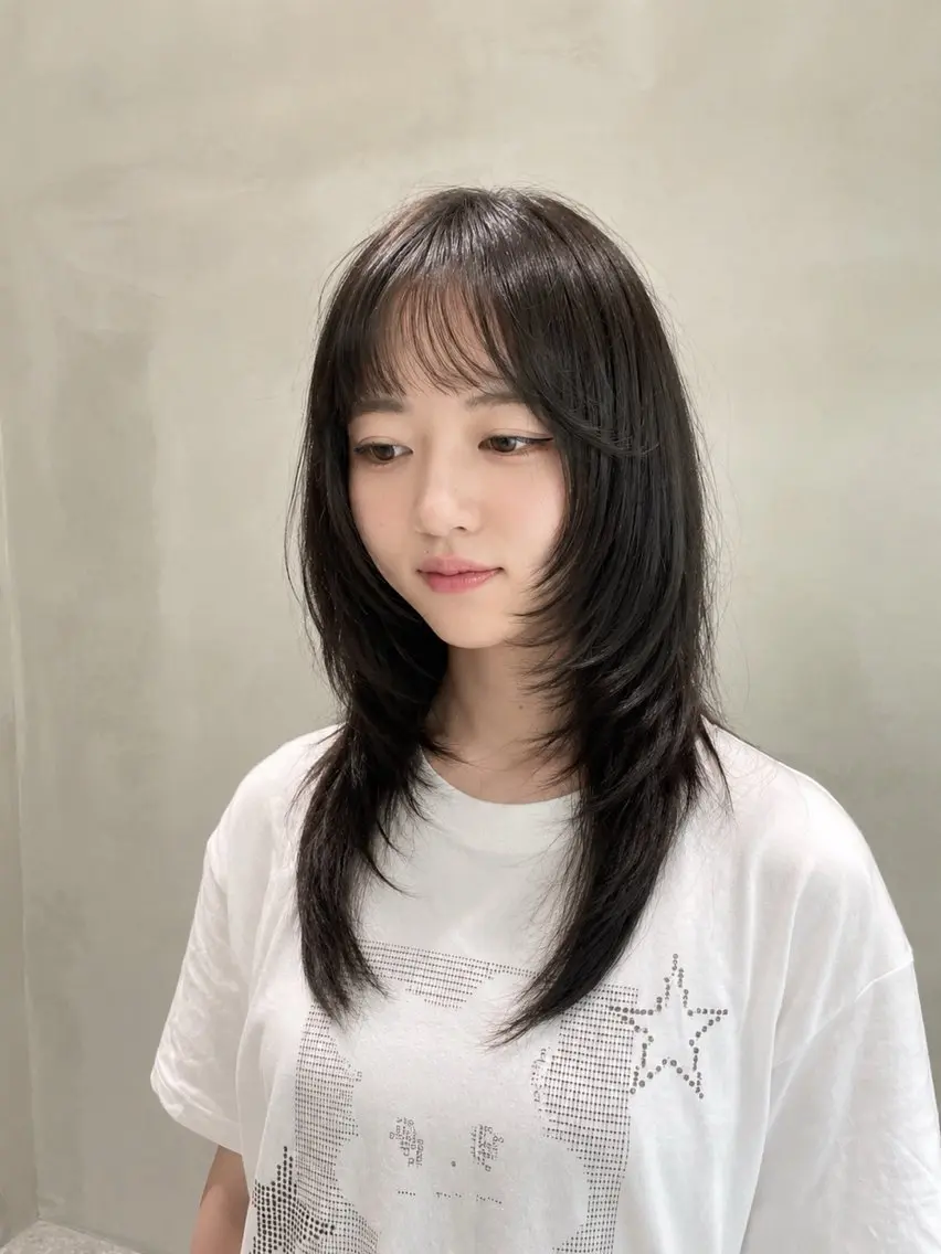 ロング カット 神戸レイヤーカット 顔周り／骨格診断のヘアスタイル