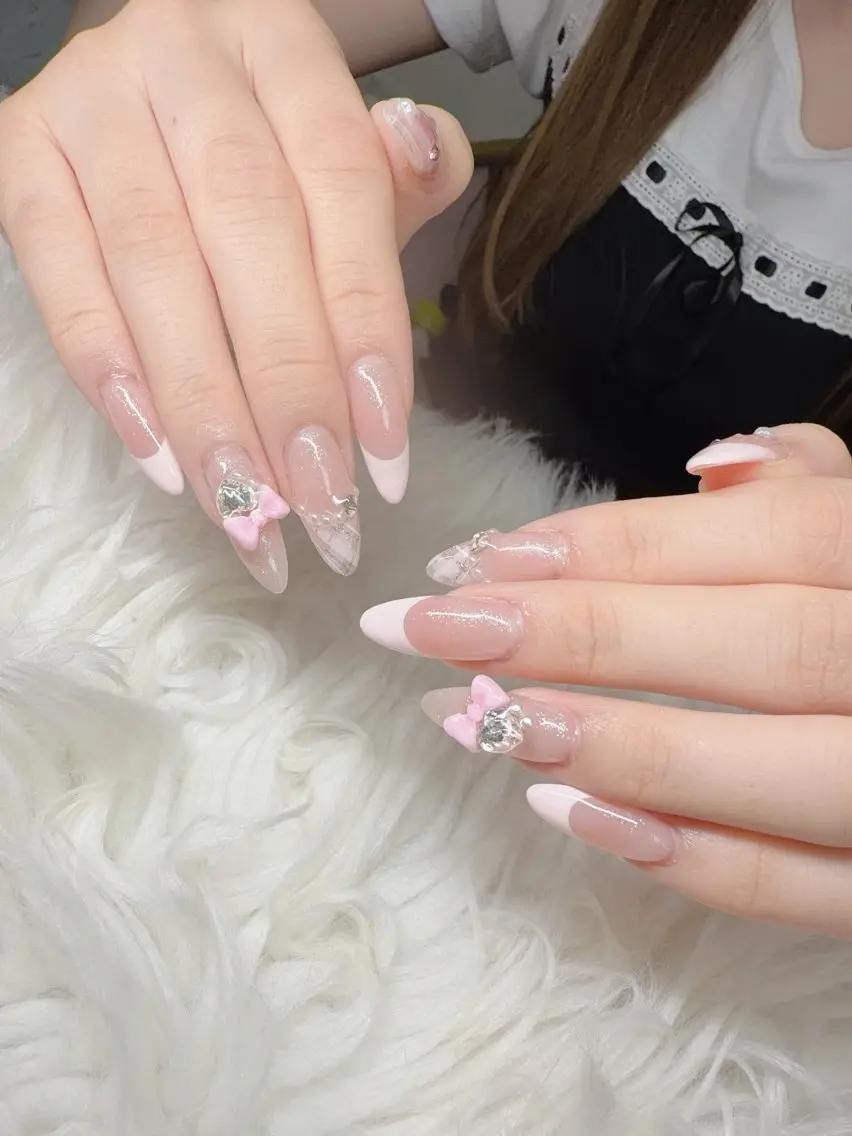 ネイル Lee Nailsのネイルデザイン
