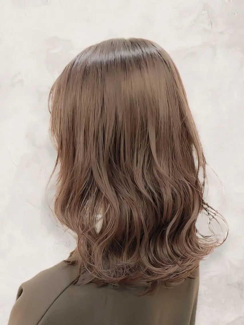 ミディアム カラー 🦋‪湘南台/ ミタニトモヨ🦋‪のヘアスタイル