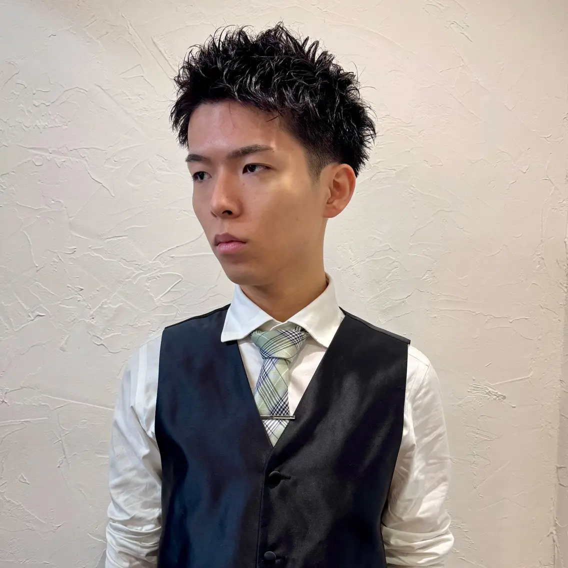 ショート パーマ メンズ アップバング メンズ就活ヘア メンズパーマ メンズショート スパイキーショート カット パーマ ヘアセット 【池袋/スパイキー ショート】ⓝⓘⓜⓤのヘアスタイル