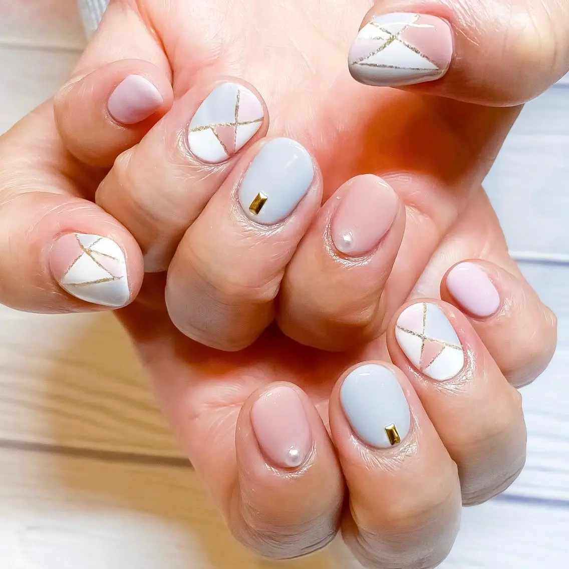 ネイル f'bloom L’ecrinのネイルデザイン