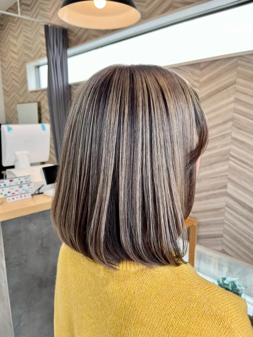 セミロング カット ヘアカラー トリートメント 渡邉 三香子のヘアスタイル
