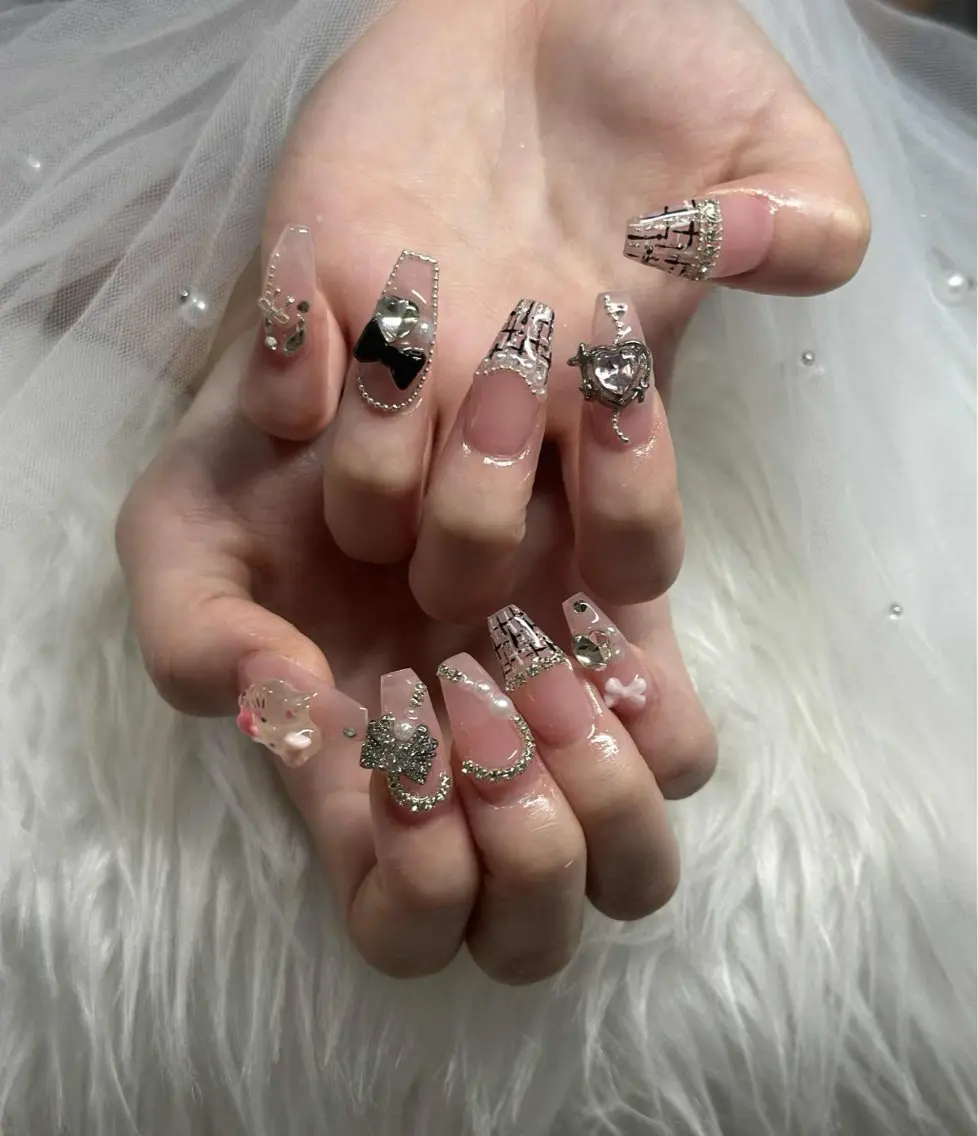 ネイル オーロラネイル フレンチネイル ジェルネイル ハロウィン 韓国ネイル ハンドネイル neco H.babynailのネイルデザイン