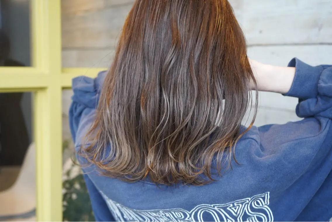 ミディアム ミディアムレイヤー レイヤーカット 黒田 啓太のヘアスタイル
