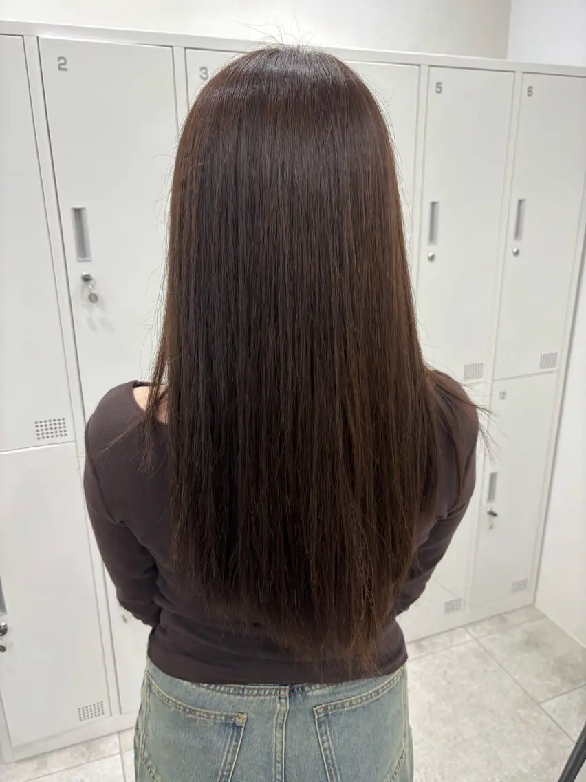 ロング カラー ショコラグレージュ グレージュ ヘアカラー gisele / アシスタント千葉洋佑のヘアスタイル
