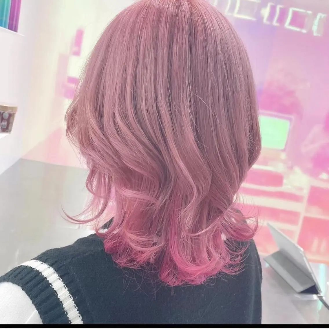 ミディアム カラー ヘアアレンジ ブリーチなしの達人 🌈KAITOのヘアスタイル