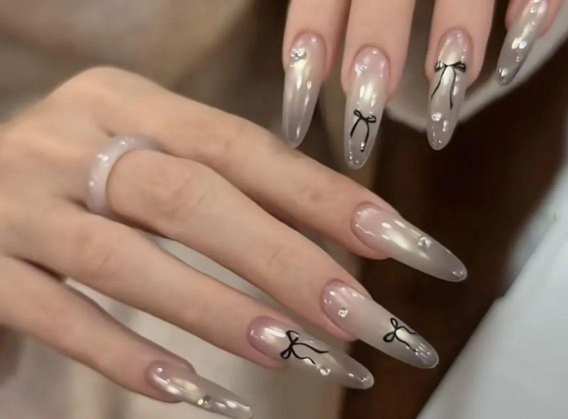ネイル ハンドネイル MoonNail モモのネイルデザイン