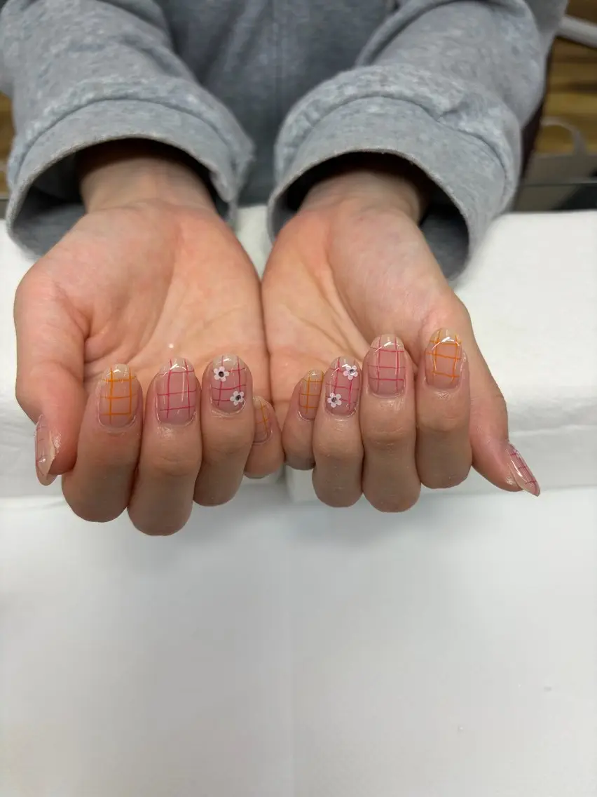 ネイル ⠀ m.tのネイルデザイン
