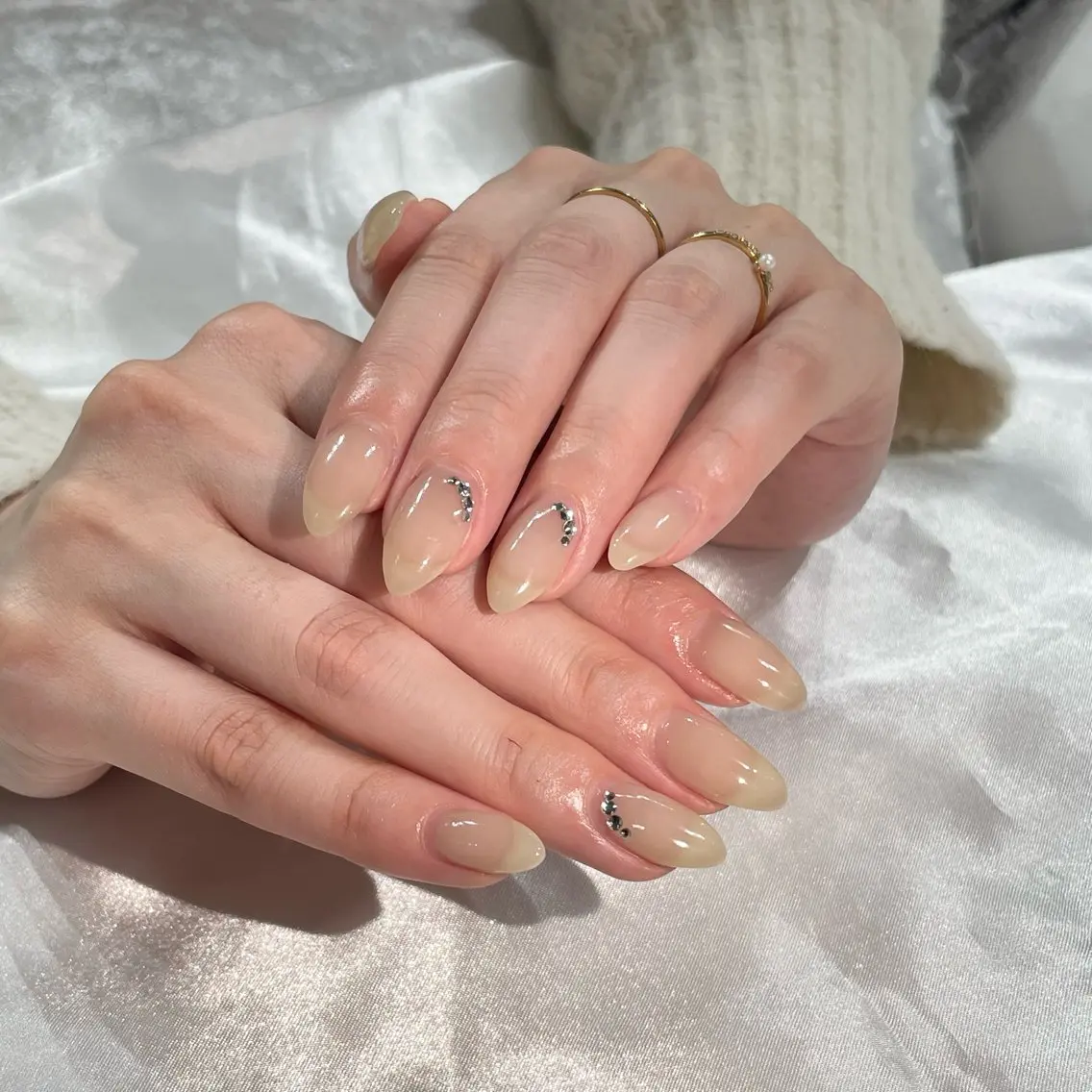 ネイル ワンカラーネイル ハンドネイル リスブラン HINARIのネイルデザイン