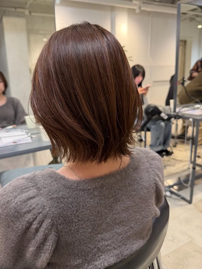 ミディアム SAKI 新宿のヘアスタイル