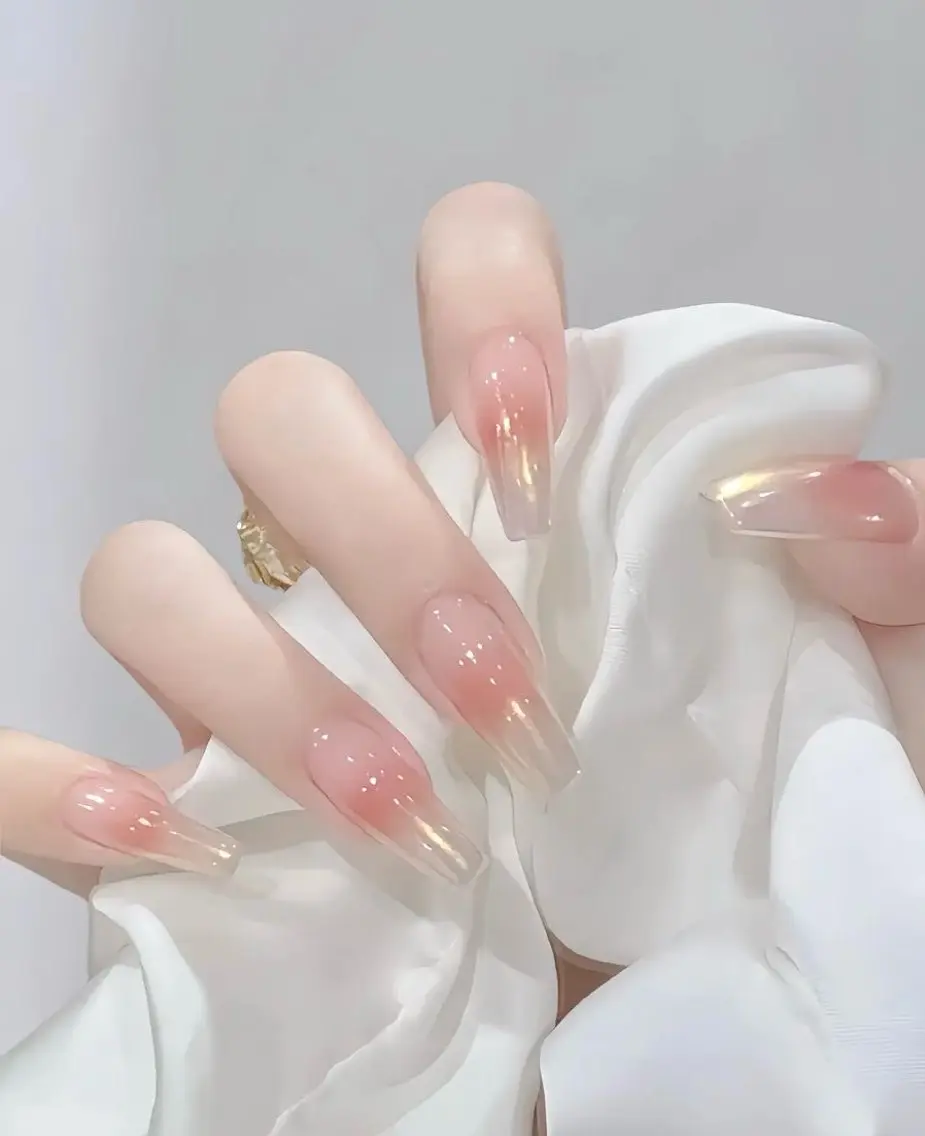 【モデル練習】長さ出し10本チークネイル 💗の写真