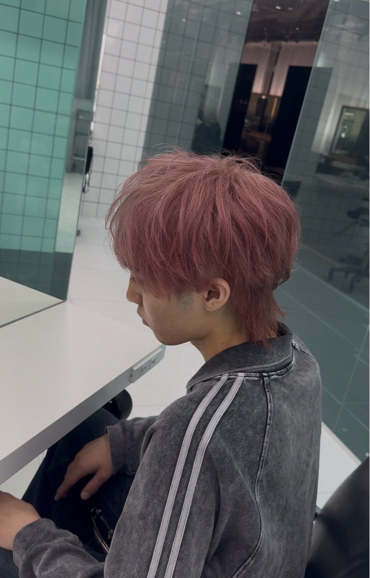 カラー メンズ メンズブリーチ メンズハイトーン メンズウルフカット ベージュカラー ブリーチ ヘアカラー メンズパーマ/ メッシュ/宗形建哉のヘアスタイル