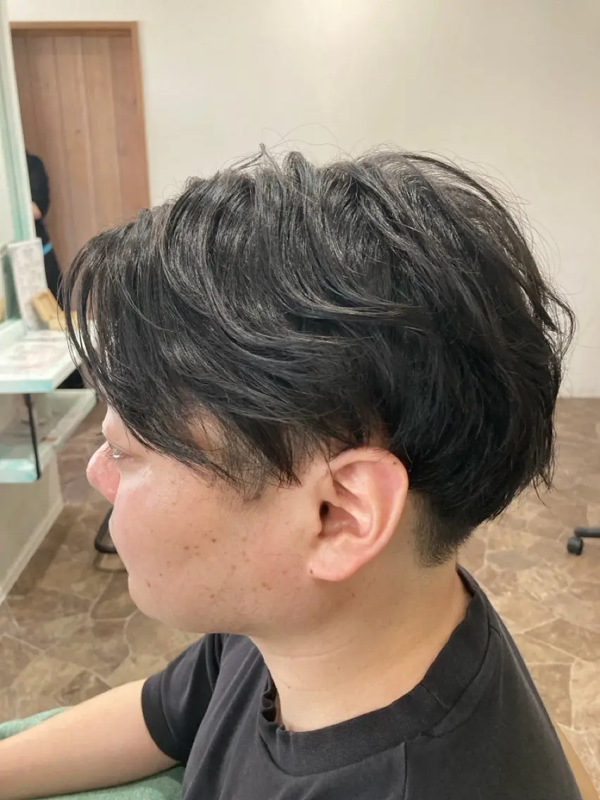 ショート カット 細井 勇吹のヘアスタイル