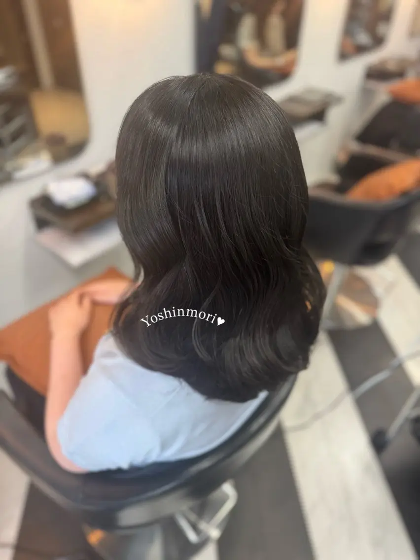 セミロング カラー ヘアアレンジ 🤍たむら みなみ 銀座🤍のヘアスタイル