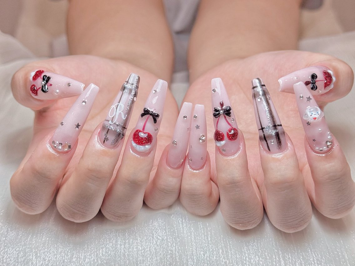 ネイル オーロラネイル フレンチネイル ジェルネイル グラデーション 韓国ネイル Luci Nail Shinokuboのネイルデザイン