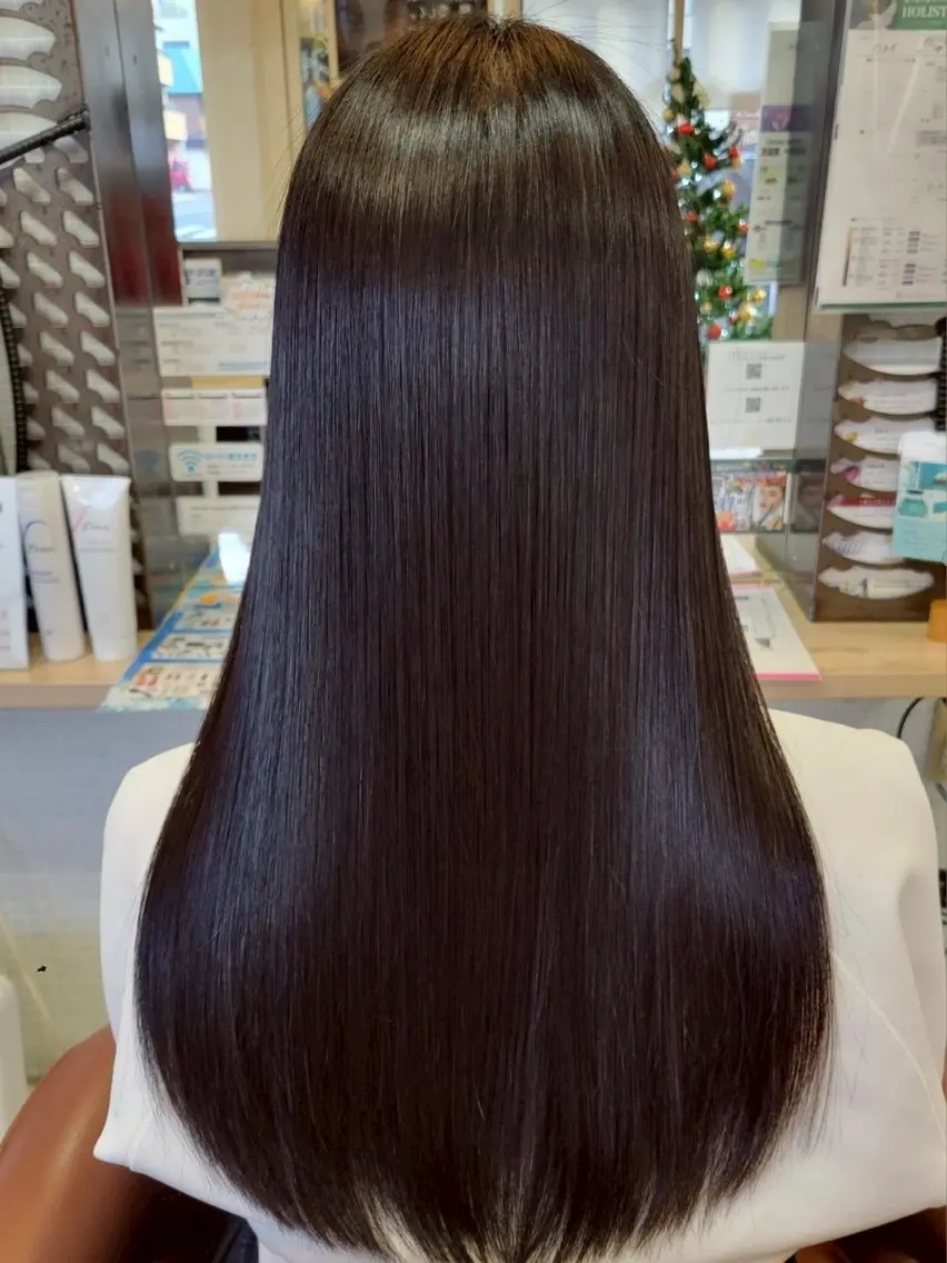 ロング トリートメント 佐藤 慈巳のヘアスタイル