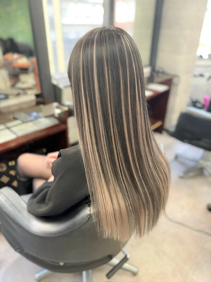 ロング カラー カット ヘアカラー トリートメント エクステ ハイトーンエクステ 🎩カズキ🎩のヘアスタイル