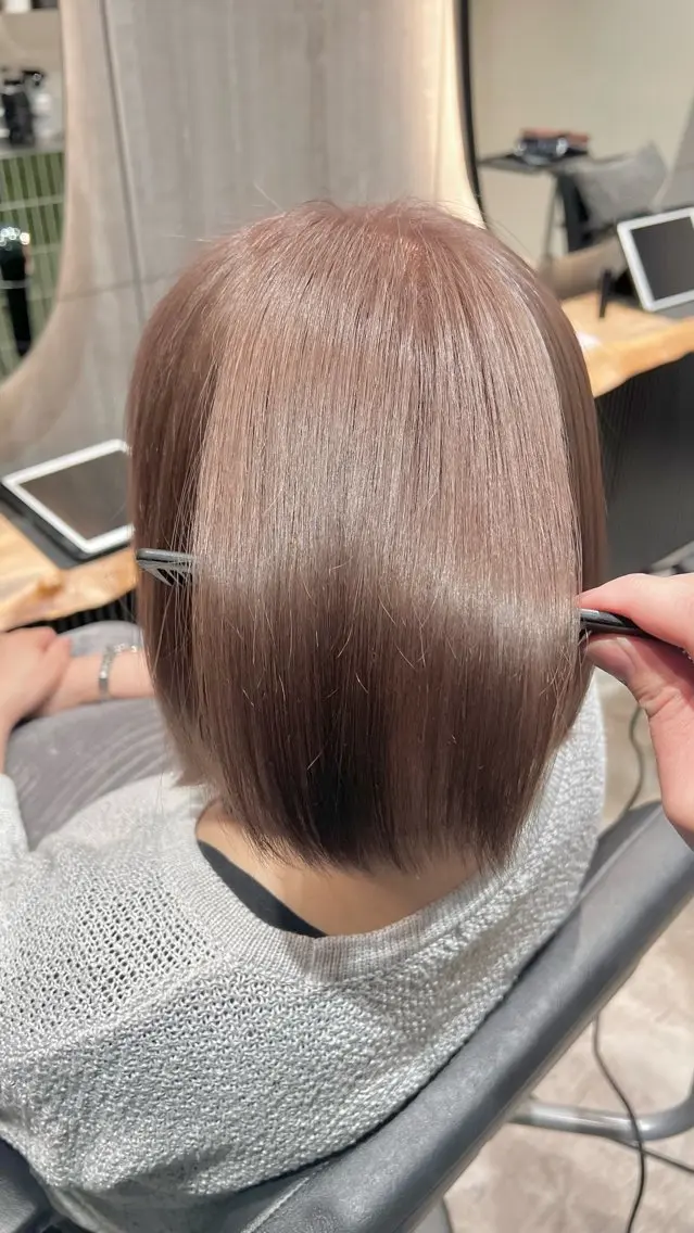 ショート カラー ブリーチ カット ヘアカラー トリートメント 銀座/柔らかベージュ 似合せカット/ハルトのヘアスタイル