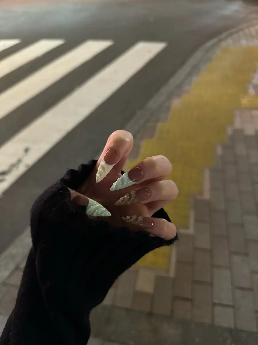 ネイル ハンドネイル 大久保YISnail スカルプ専門店のネイルデザイン