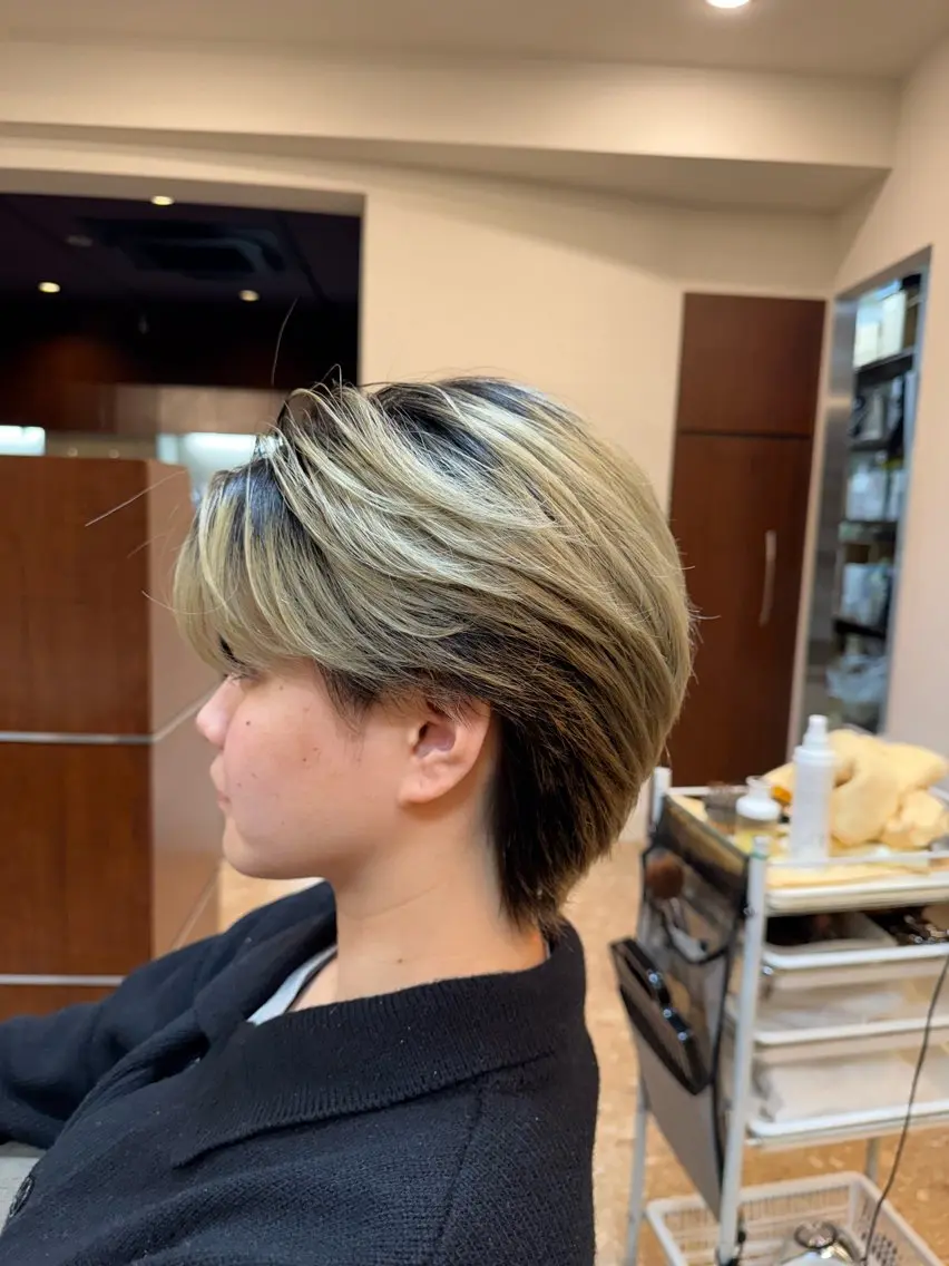 ショート オガワ🫧 三越前のヘアスタイル