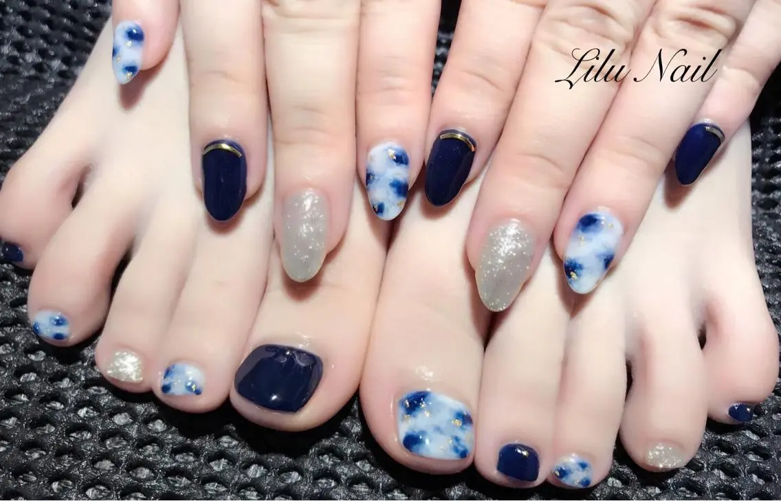 ネイル ネイビー モチの良さ◉ フィルインネイル♡のネイルデザイン
