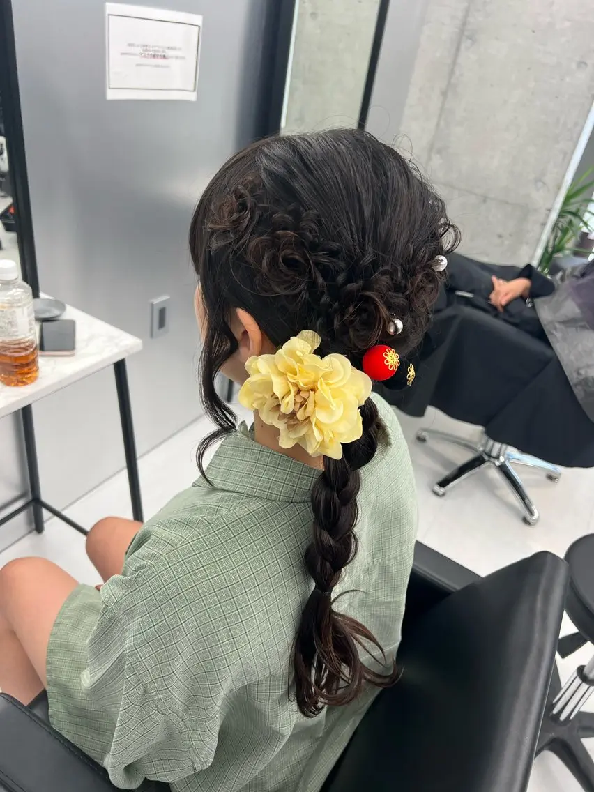 ロング ヘアアレンジ 大人GAL製造機/カ ラー×エクステゆいとのヘアスタイル