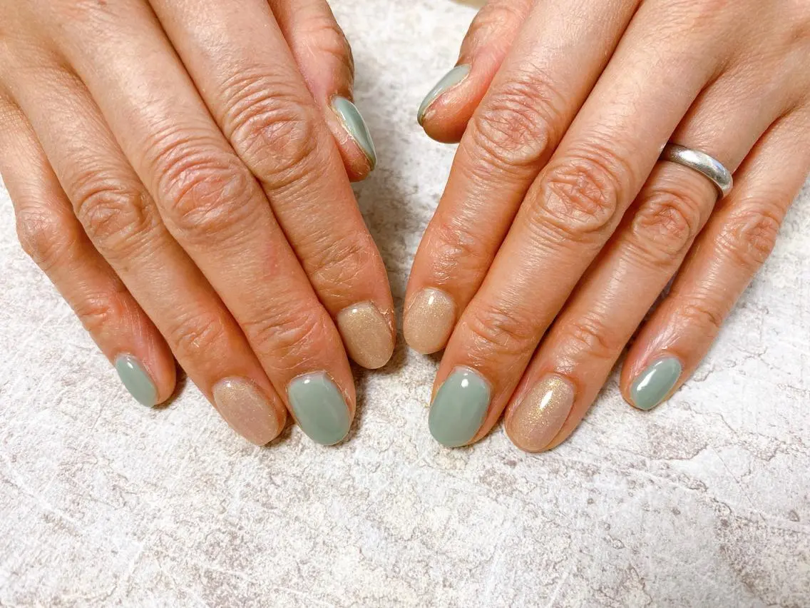 ネイル ワンカラーネイル ハンドネイル mogunail &blowのネイルデザイン