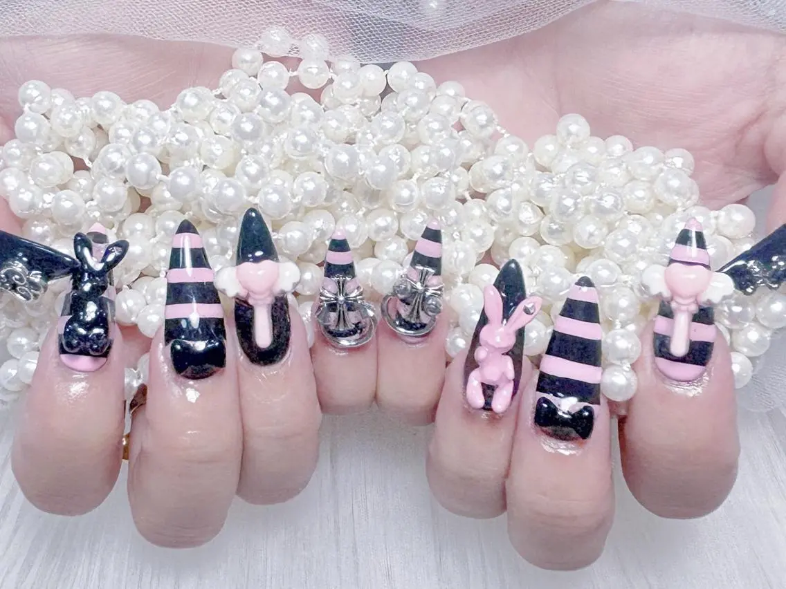 ネイル アートネイル オーロラネイル 長さ出し フットネイル ガーリー 🎀Seina 🧚🏻♀️のネイルデザイン