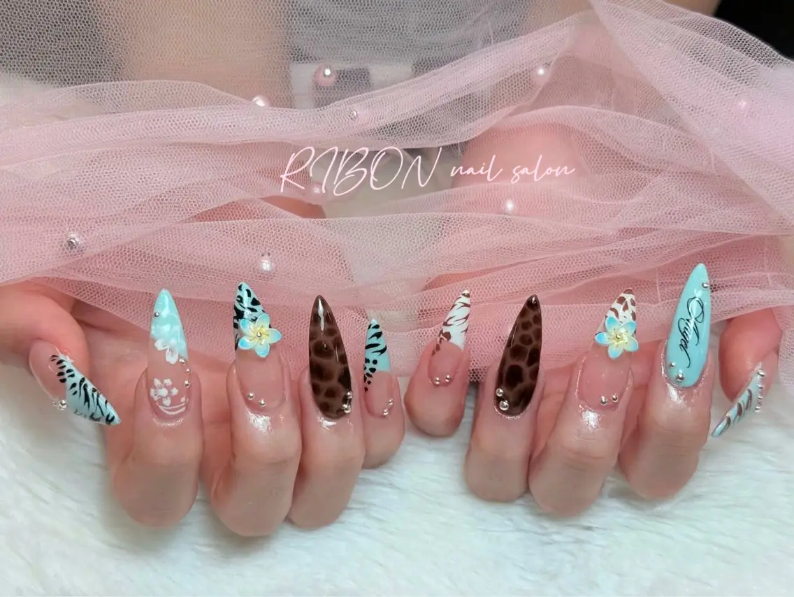 ネイル チークネイル 長さ出し フレンチネイル ジェルネイル グラデーション ハンドネイル RIBON nail 高田馬場のネイルデザイン